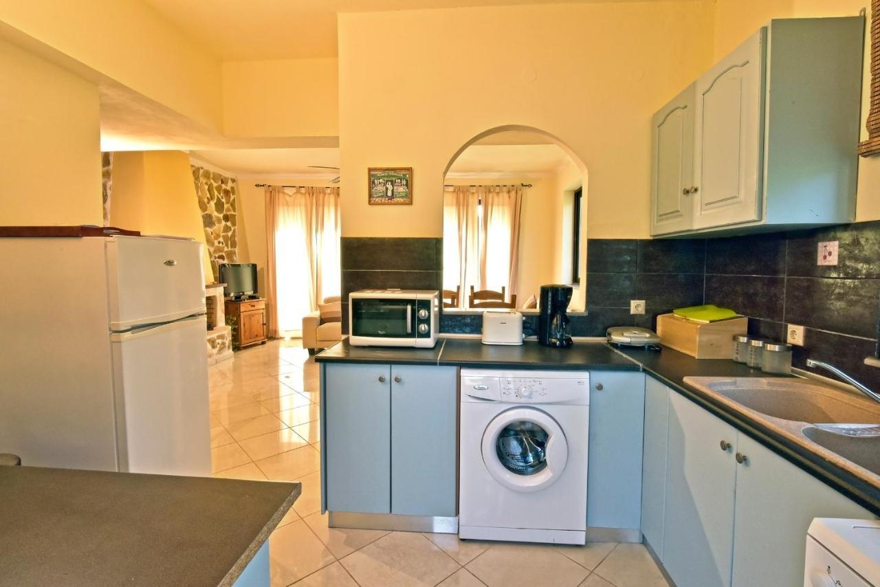 Olive Farm Villa Agia Marina Dış mekan fotoğraf